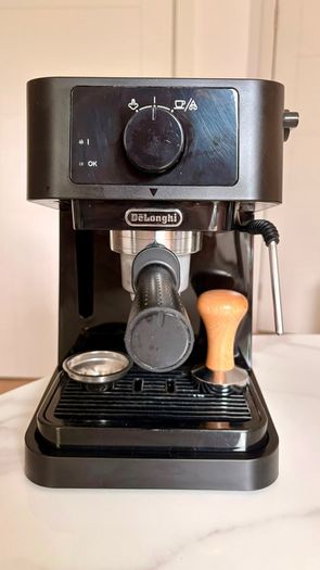 DeLonghi Espresso Cappuccino Coffee Machine with Milk Frother