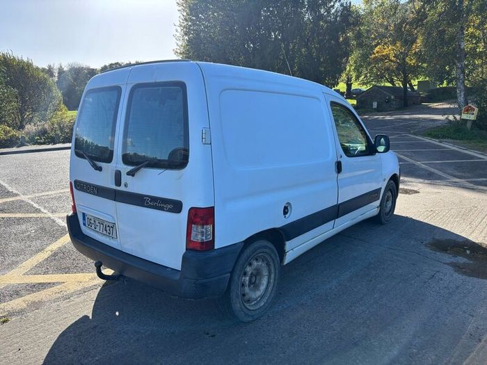Citroen berlingo, with test
