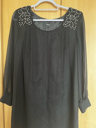 black dress