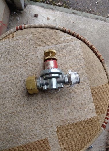 Adjustable Gas regulator