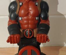 Cable Guys - Deadpool Plinth Marvel Gaming Accessories Holder & Phone Holder for Most Controller