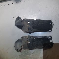 BMW 3Series E90 E91 E92 Radiator Mounts Brackets