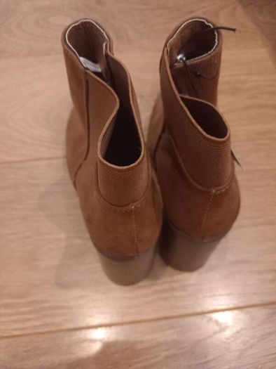 Ladies Brown Boots