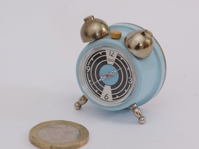 Vintage Q&Q Miniature Mechanical Clock