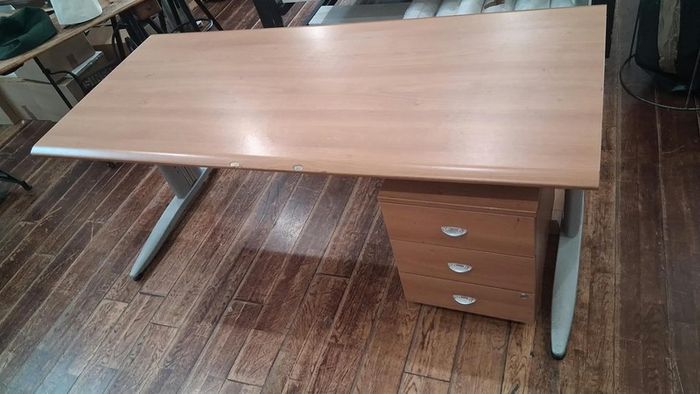 Large Office Desk with 3-Drawer Pedestal