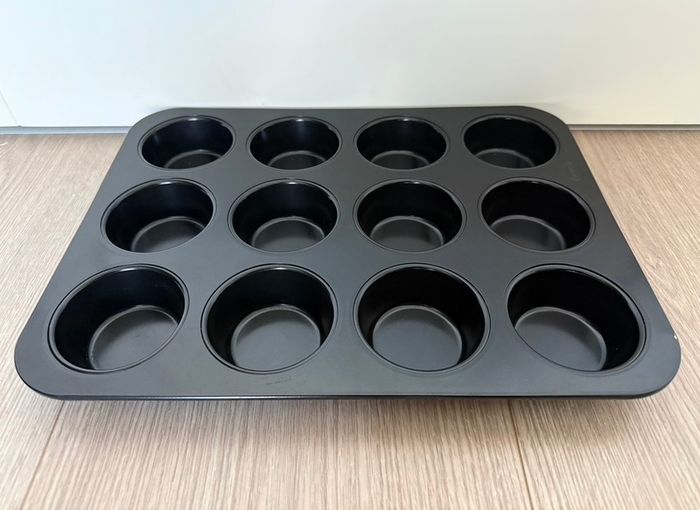 Wenco Muffin Tray 12 Non-Stick Baking Tray