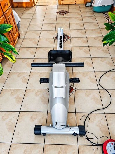 Proteus PMR 3000 Programmable Rowing Machine