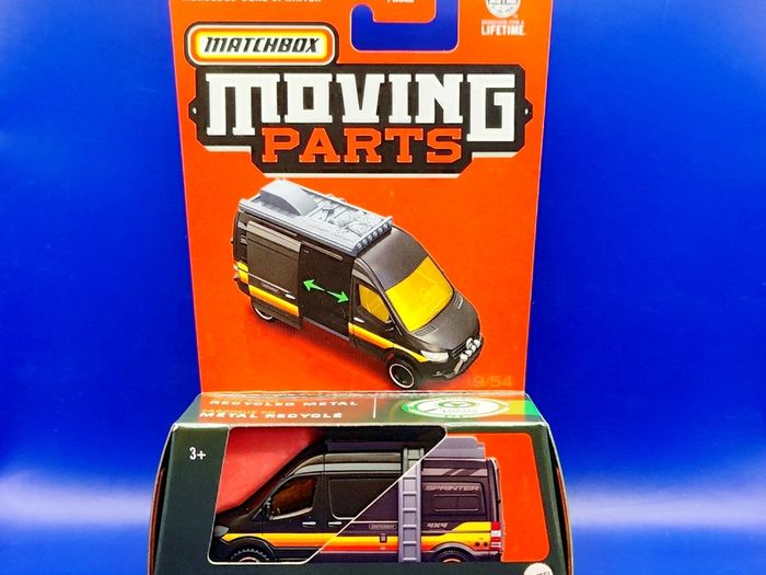 Matchbox Moving Parts Mercedes-Benz Sprinter, new.