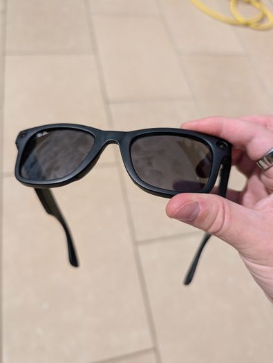 Ray-Ban Meta Wayfarer Smart Gen 2 Glasses | Transitions | Matte Black Medium | Like New