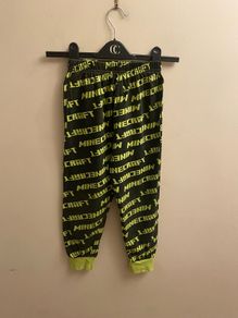 Minecraft pyjama bottoms (age 6-7)