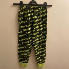 Minecraft pyjama bottoms (age 6-7)