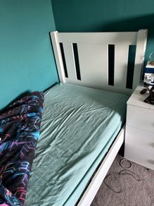 single bed