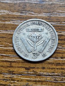 1945 South African 3 Pence silver coin