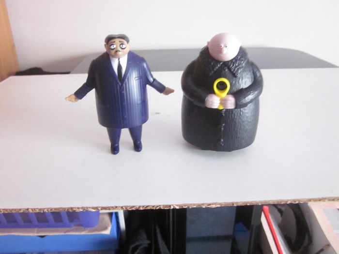 Burger King The Adams Family Figures 2019