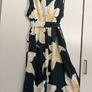 elegant sleeveless printed dress Image 3