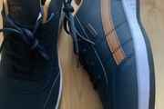 Man's shoes  ( No price below 15 e)