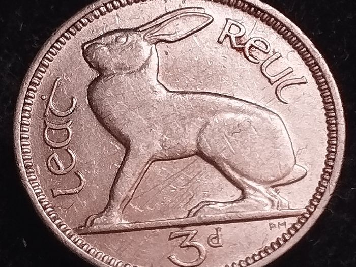 #780 - Ireland - 1940 - 3 Pence - Scratches - KM.12