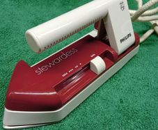 Philips Travel Iron  ( Stewardess ) 1165/A