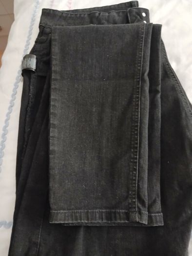 ladies black jeans