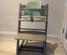 Stokke Tripp Trapp Chair With Babyset