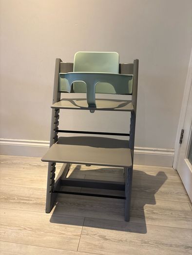 Stokke Tripp Trapp Chair With Babyset