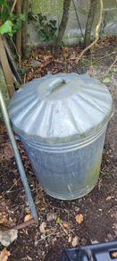 sliver tin bin