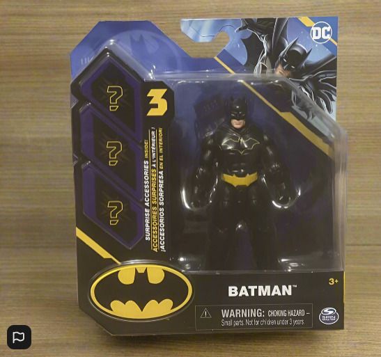 DC Batman Figure 10cm With 3 Surprise Accessories