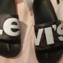 levis pool slides slippers Image 2