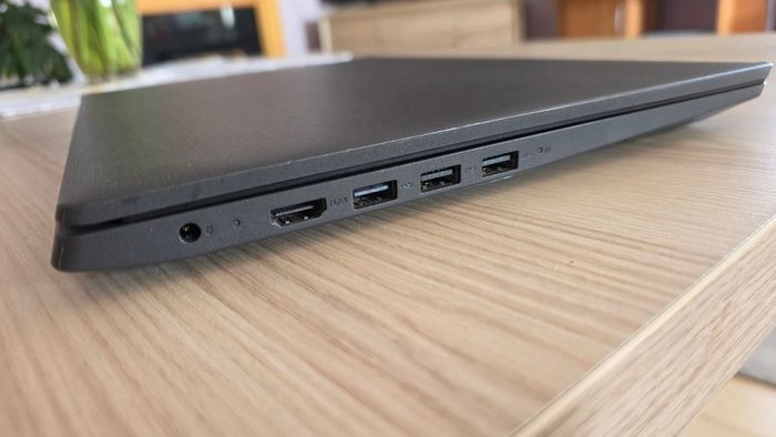 Lenovo V15 Ada 15.6" 8gb Ram