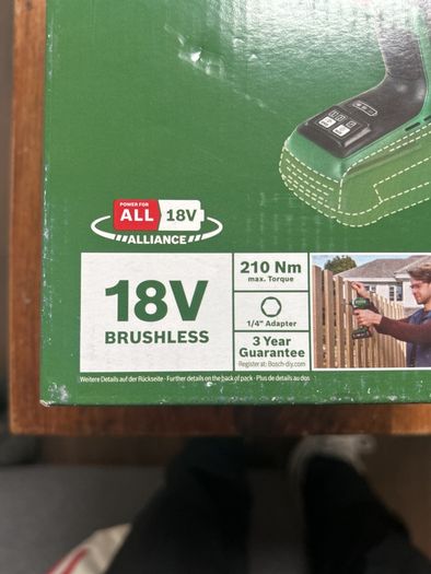 Bosch cordless drill and Impactdriver set comes with charger,box and RECEIPT