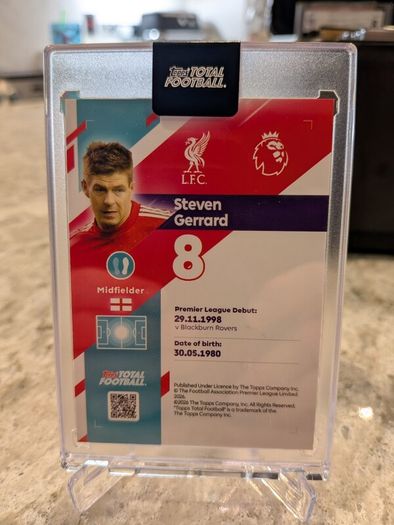 Steven Gerrard Liverpool FC Topps Total Football Legends /75