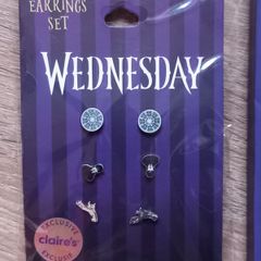 Wednesday earrings set