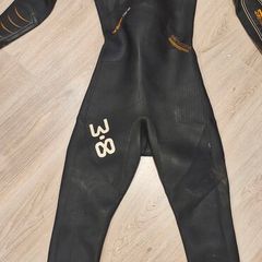 wet suit suitable triathlon