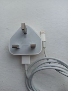 apple plug and cable
