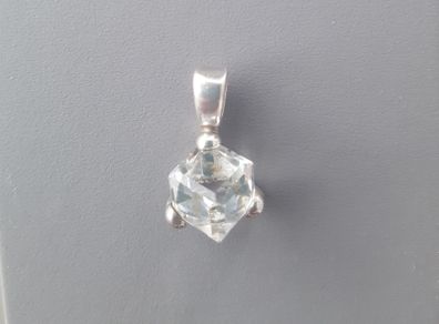 925 Sterling Silver Pendant.