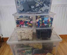 HUGE Lego bundle - sorted bricks & 8 lego sets