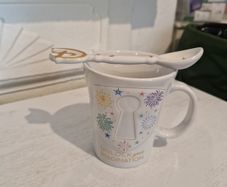 Disney Collectible Hot chocolate and spoon set