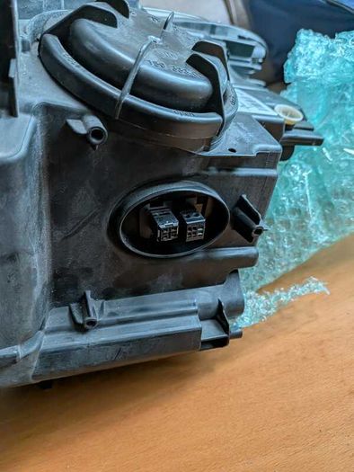 BMW 1 Series F20 F21 Bi-Xenon Headlight  Right Side Genuine Hella