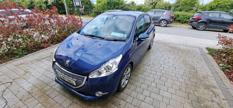 Peugeot 208 eHDI 1.5L Diesel