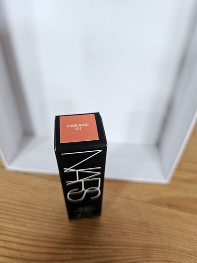 Nars freebird lipstick mini size