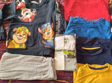 Very Large bundle boys clothes age 3 to 4 years.