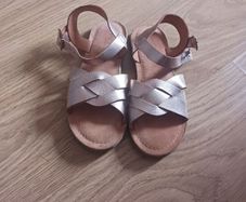 girls sandals
