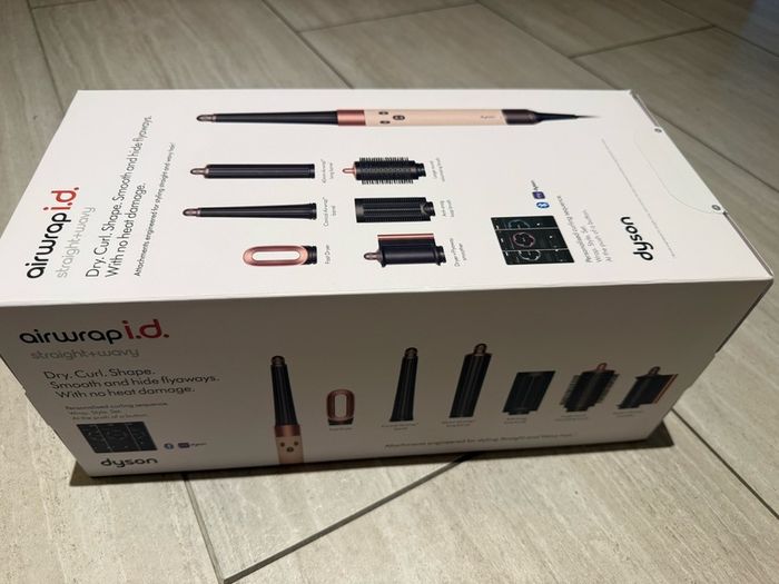 Dyson Airwrap i.d. (Straight + Wavy)