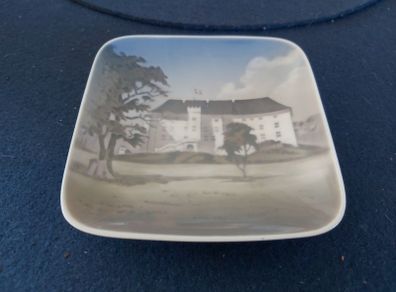 royal Copenhagen pin dish