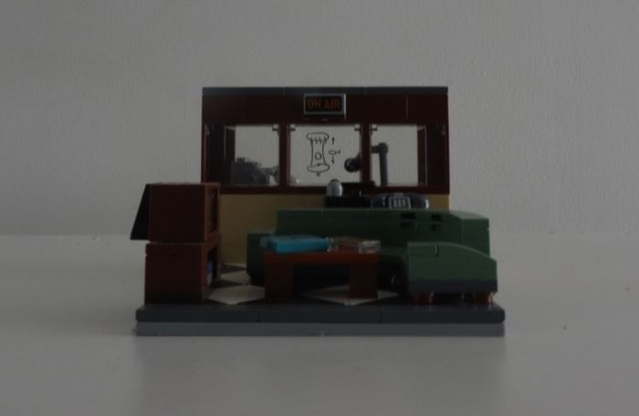 LEGO - Stranger Things - Creel House and WSQK Radio Station