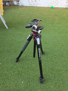 Manfrotto 055B Tripod