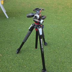 Manfrotto 055B Tripod