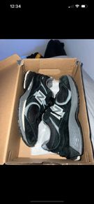 new balance 2002r