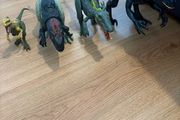 4 dinosaur excellent condition