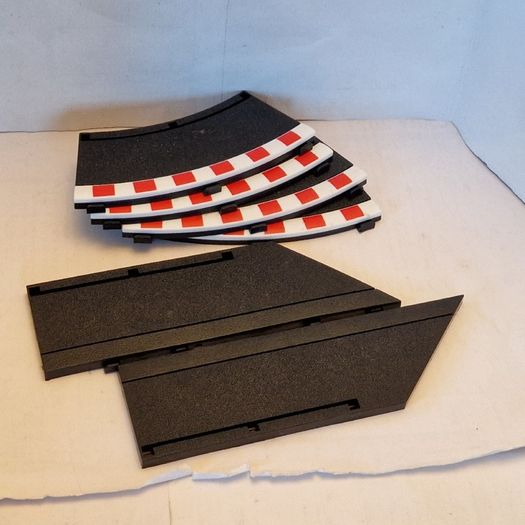 Scalextric Radius Two Black Borders Kit with Barriers (R2 Lead In/Out Inner Outer )
